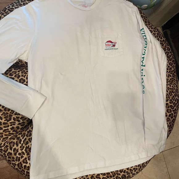 L Vineyard Vines Christmas whale shirt l/s - Picture 4 of 5
